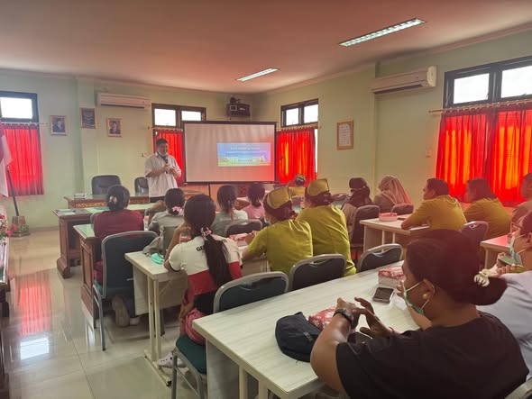 Pelatihan In House Training (IHT) Early Warning System (EWS) dan Manajemen Nyeri